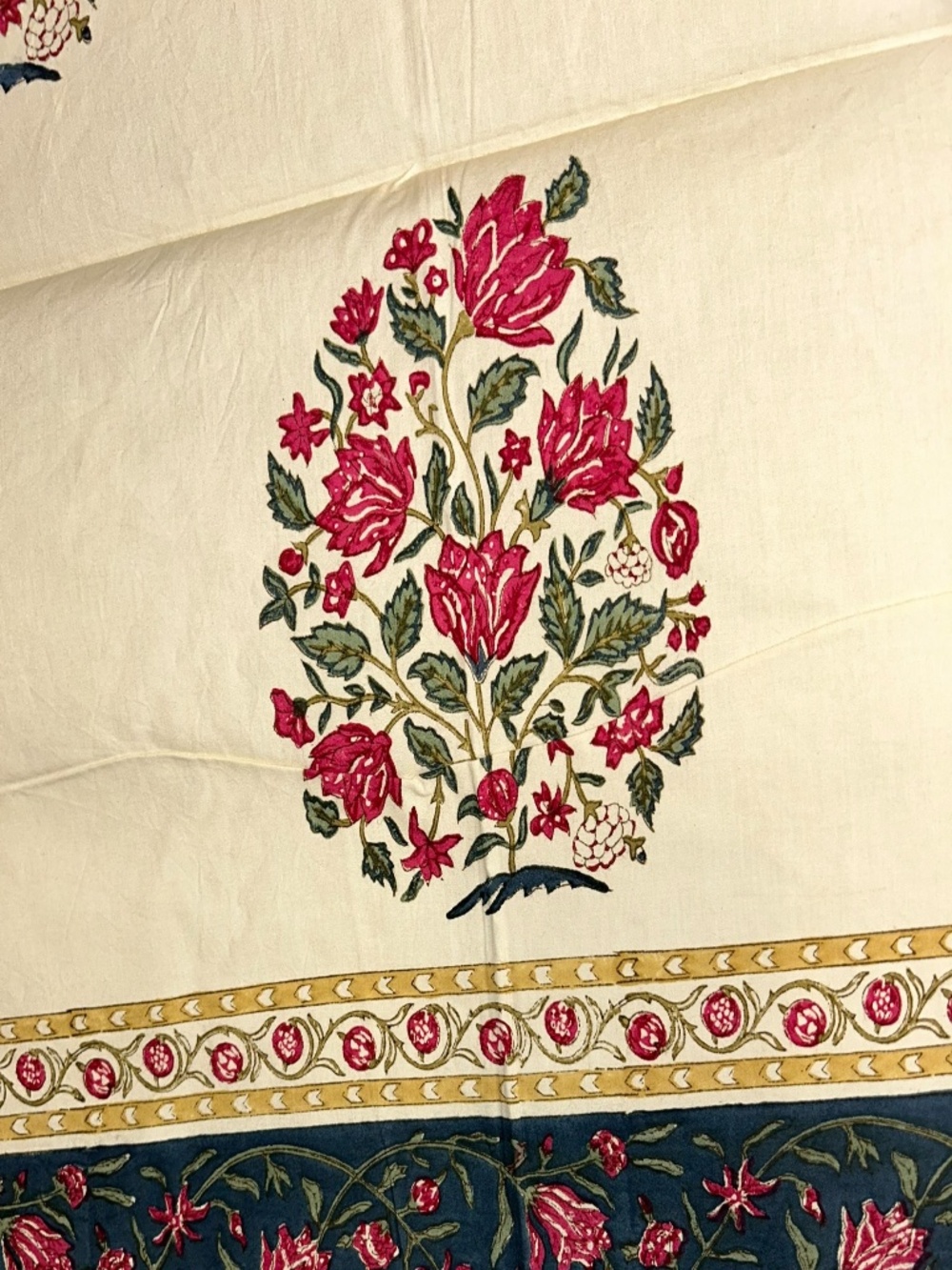 the Good Earth Hand Block Print NEW NWT pomegranate floral table cloth 62x96 - Picture 3 of 3
